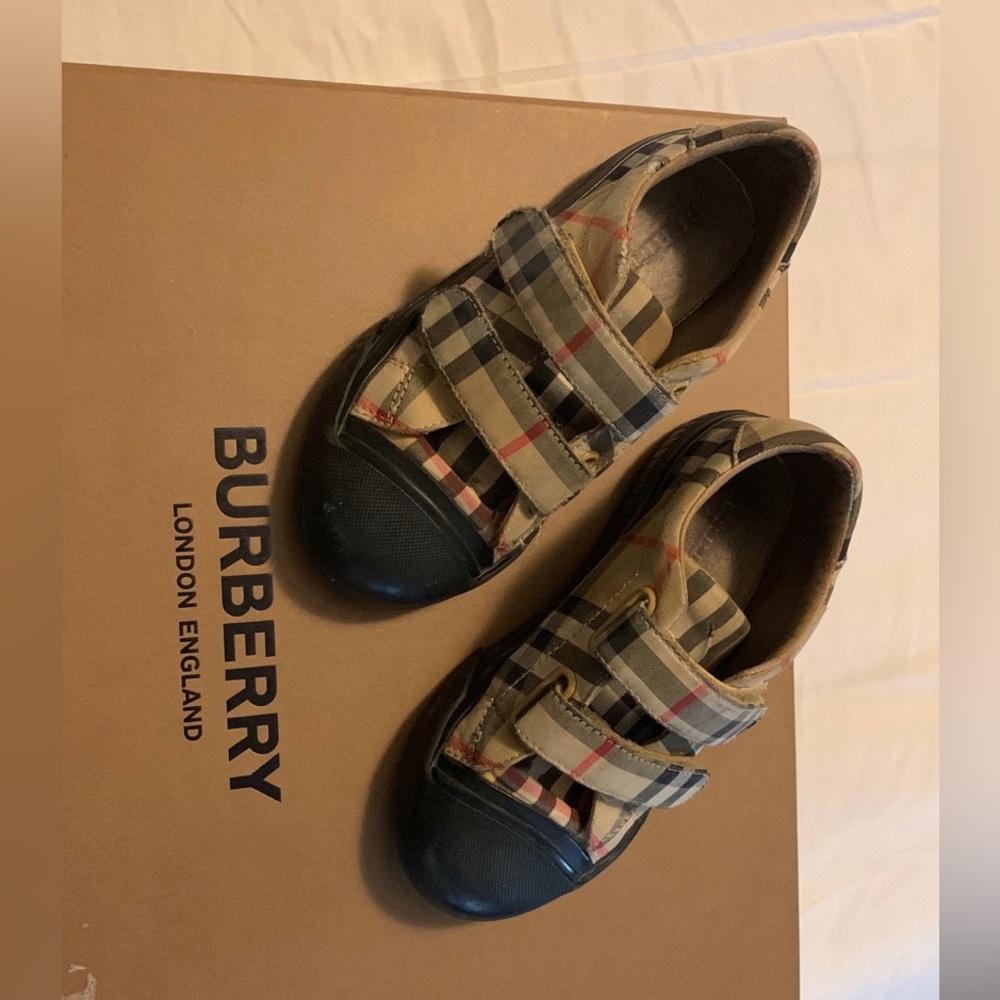 Burberry Sneakers kids